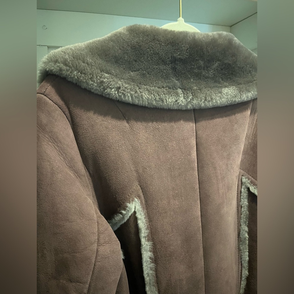 Vintage 70s Californian Suede Shearling Belted Trench Coat - Picture 9 of 16